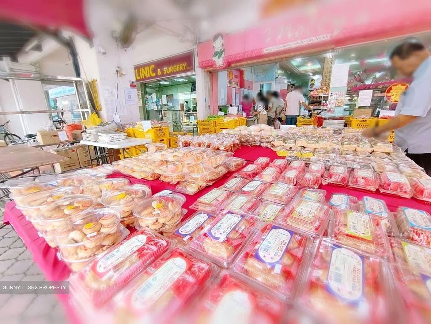 Hougang Avenue 1 (D19), Shop House #593785621